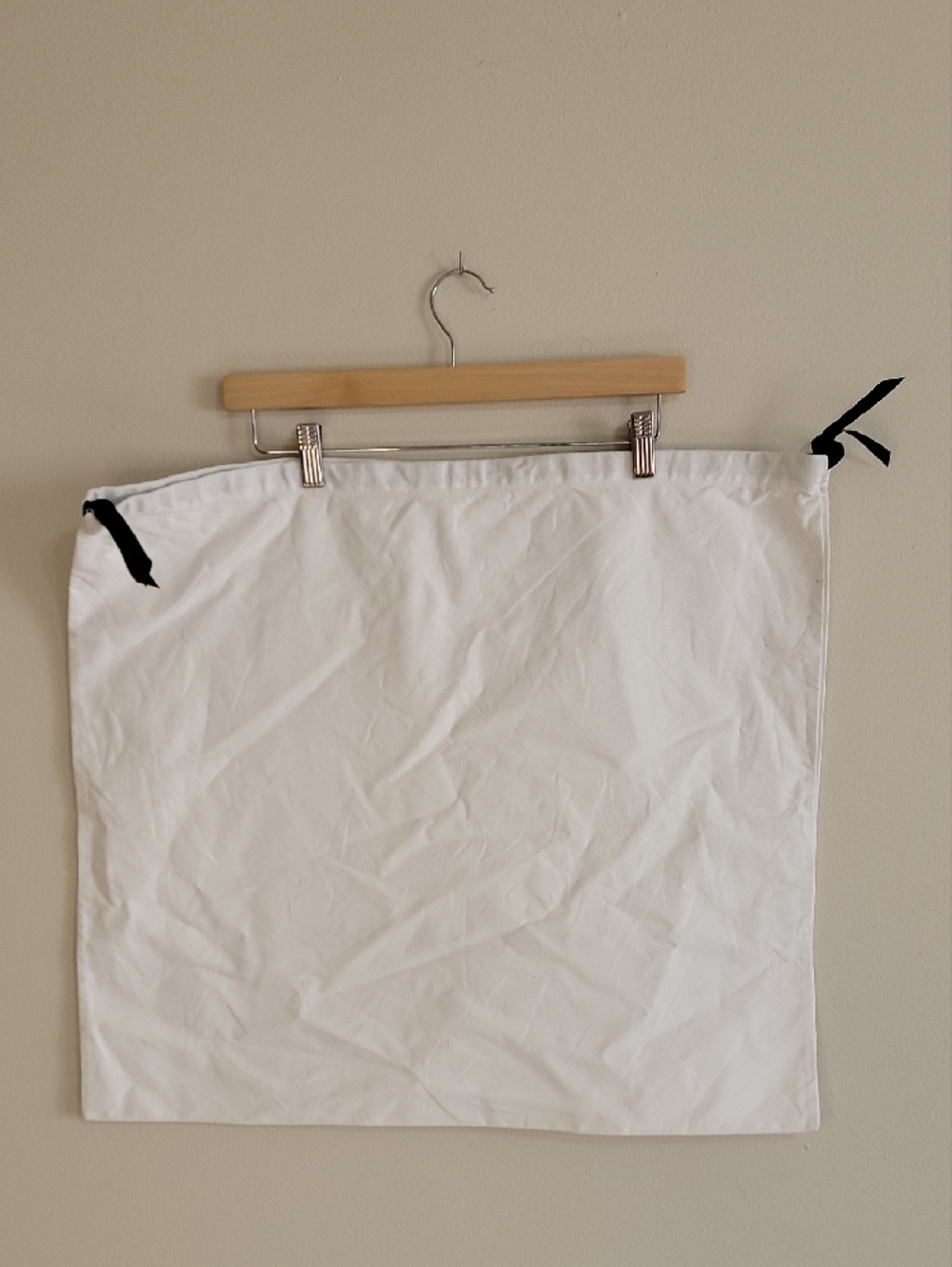 Marc Jacobs White Cotton Logo Drawstring Dust Bag - Picture 3 of 3